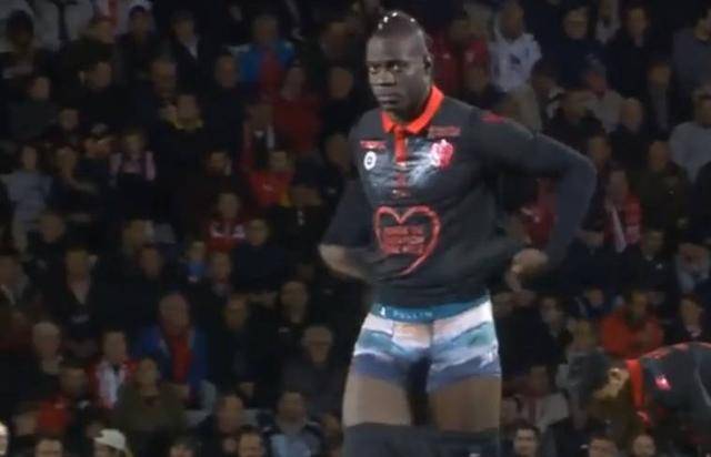 小胖再次解说总决赛，花海钎城评论席，清融约小胖当教练