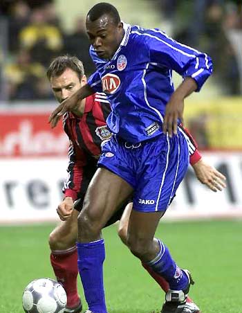 足总杯：热刺1-2遭维拉淘汰