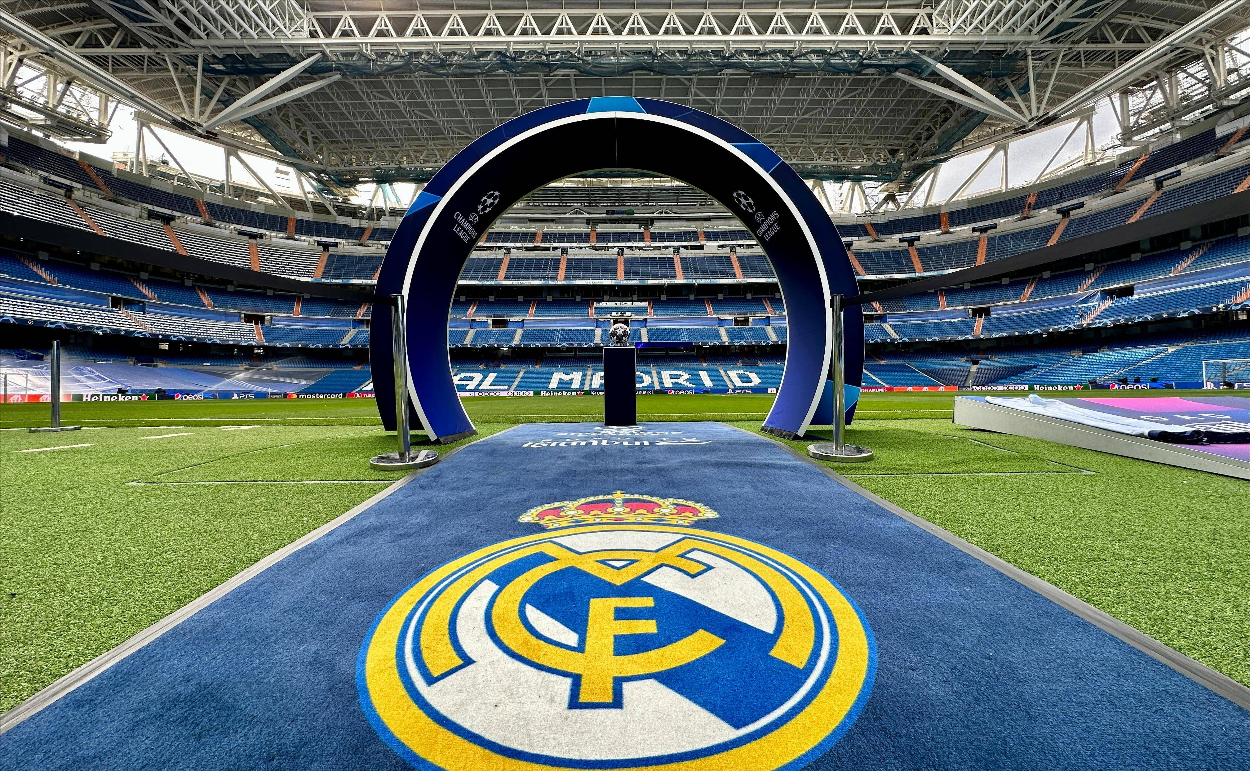 赵睿助攻 周琦跟进上篮打成2+1